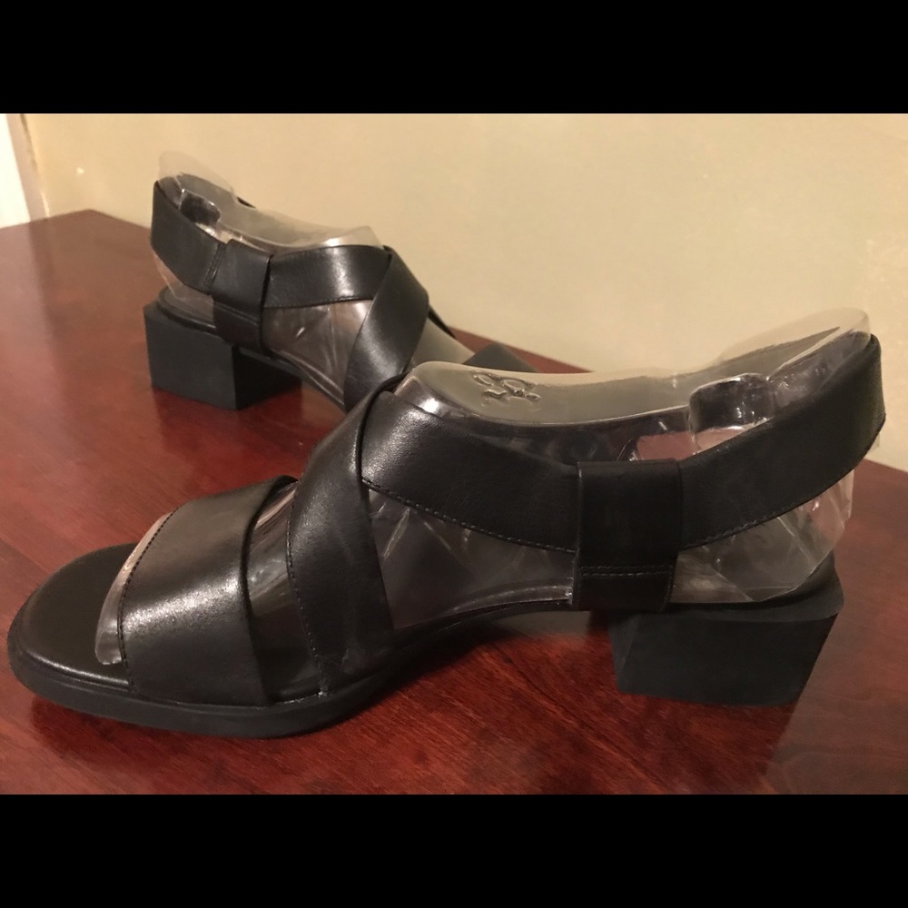 Camper Servolux Black Kobo sandals 8/38